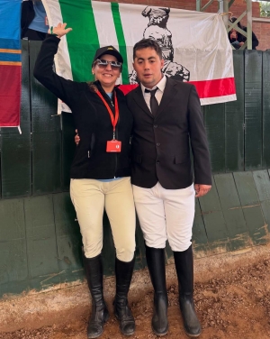 Joven Gonzalo Benoit debut&oacute; hoy las Olimpiadas Especiales de Bogot&aacute; y envi&oacute; un saludo a Sarand&iacute; Grande