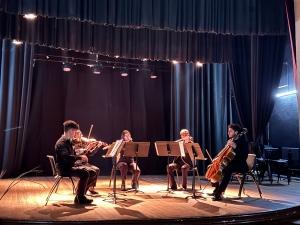 M&uacute;sicos de Orquesta Juvenil del Sodre y N&uacute;cleo Sinf&oacute;nico brindaron variado concierto musical en Sarand&iacute; Grande