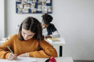 28 becas estudiantiles fueron otorgadas &eacute;ste a&ntilde;o para Sarand&iacute; Grande