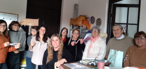 Uni 3 comenz&oacute; a brindar creativo taller de macram&eacute; en Sarand&iacute; Grande
