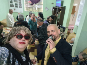 M&uacute;sica y humor hubo en residenciales de Sarand&iacute; Grande