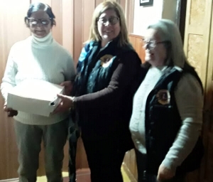 Club de Leones entreg&oacute; botiqu&iacute;n de primeros auxilios a la Escuela N&ordm; 10 de Tala de Castro