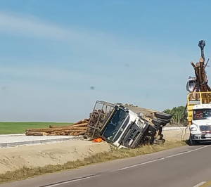 Tr&aacute;fico enlentecido por accidente en km 78 de Ruta 5