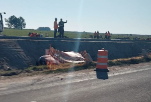 Autom&oacute;vil cay&oacute; en una zanja en km 131 de Ruta 5
