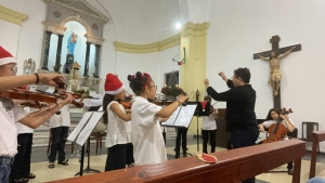 N&uacute;cleo Sinf&oacute;nico de Sarand&iacute; Grande se present&oacute; anoche en Parroquia Nuestra Se&ntilde;ora del Pilar