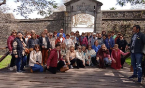 Delegaci&oacute;n de Uni 3 Sarand&iacute; Grande explor&oacute; el patrimonio cultural de Colonia del Sacramento