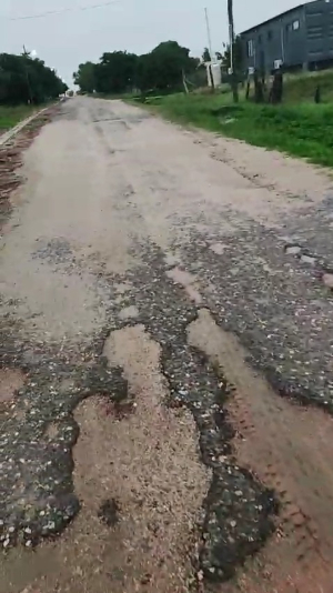 Edil Caetano pidi&oacute; anoche reparar calles internas de Go&ntilde;i, Maciel y Pintado, e incluirlas en Plan 100% Bitumen