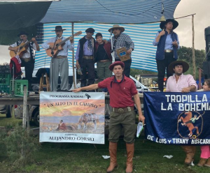 Jinete de Sarand&iacute; Grande fue premiado en la Fiesta del Recado en Batov&iacute;