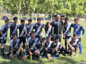 Categor&iacute;a 2013 de Barrio Vi&ntilde;a logr&oacute; dos victorias consecutivas en comienzo de torneo de OFIF