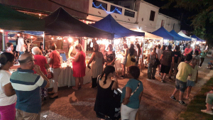 Con rotundo &eacute;xito se celebr&oacute; Feria Navide&ntilde;a en el Bulevar Pasteur de Sarand&iacute; Grande