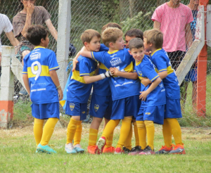 Boquita recibi&oacute; a Quilmes en Estadio de Baby F&uacute;tbol de Sarand&iacute; Grande