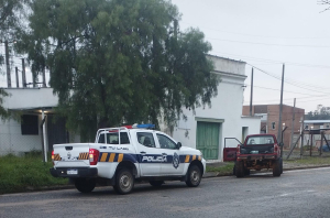 Frustraron robo de una camioneta en Sarand&iacute; Grande