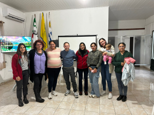 COMEF brind&oacute; taller sobre cuidados del reci&eacute;n nacido en Sarand&iacute; Grande
