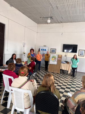 Taller sobre alimentaci&oacute;n saludable se llev&oacute; a cabo hoy en Uni 3 Sarand&iacute; Grande