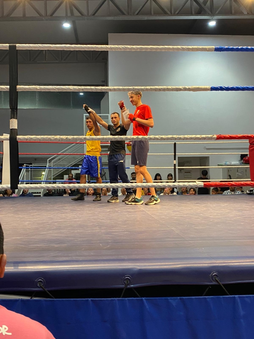 Boxeadores de Sarandí Grande participaron en exhibición de deportes de combate en Durazno