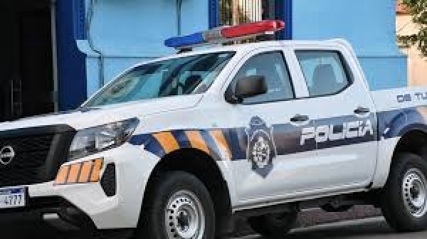 Policía resultó lesionado al ser atropellado por menor en moto hoy durante control en Sarandí Grande