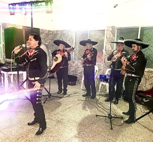 El cantante de Sarand&iacute; Grande Ariel Ferreira cerr&oacute; el a&ntilde;o en varios shows y programas de TV