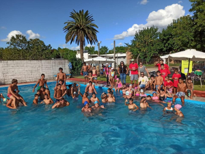 CDSS de Sarand&iacute; Grande anunci&oacute; horarios de piscina