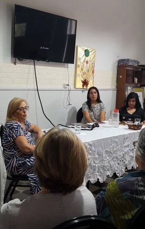 Uni 3 Sarand&iacute; Grande brind&oacute; conversatorio sobre rol de la mujer en historia, literatura y tecnolog&iacute;a