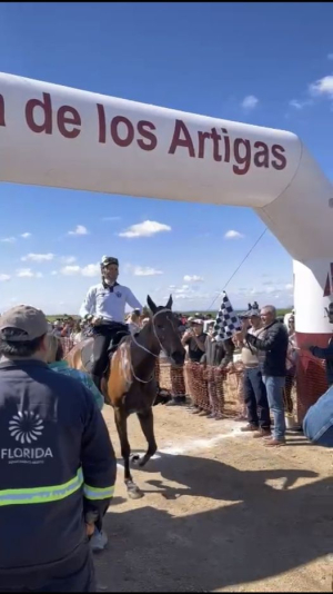 La Tana con Fernando Mendy del CDSS de Sarand&iacute; Grande se destacaron en ra&iacute;d en Casup&aacute;