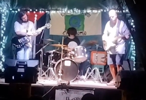 Espacio Multicultural El Quilombo celebr&oacute; su "Noche de Rock" con cuatro bandas