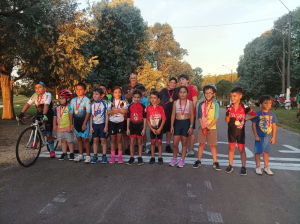 Ciclistas de Sarand&iacute; Grande participaron anoche en Campeonato Nocturno en Durazno