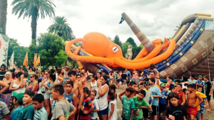 Diversi&oacute;n inflable gigante llegar&aacute; el viernes a Plaza Gallinal de Sarand&iacute; Grande