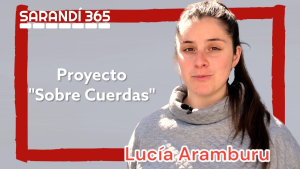 La folclorista Luc&iacute;a Aramburu lleva su m&uacute;sica a liceos de todo el pa&iacute;s con "Sobre Cuerdas"