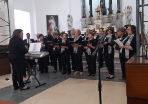 Coro de Uni 3 brind&oacute; espect&aacute;culo navide&ntilde;o en Parroquia Nuestra Se&ntilde;ora del Pilar de Sarand&iacute; Grande