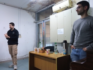 Dos profesionales que fueron alumnos del Liceo de Sarand&iacute; Grande compartieron sus experiencias con estudiantes