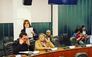 Edil Nicol&aacute;s Caetano reclam&oacute; anoche en la Junta colocaci&oacute;n de carteles en Estadio Batalla de Sarand&iacute;