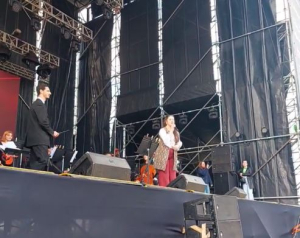 La folclorista de Sarand&iacute; Grande Luc&iacute;a Aramburu inaugur&oacute; junto a la Sinf&oacute;nica la &uacute;ltima jornada del Festival en Florida