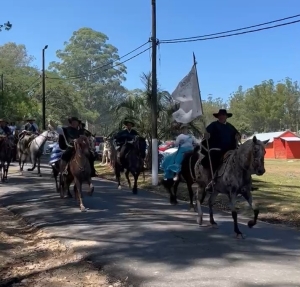 Ra&iacute;ces Sarandienses de Sarand&iacute; Grande estuvo presente en campamento y desfile de caballer&iacute;a de 24&deg; Encuentro Gaucho de Durazno