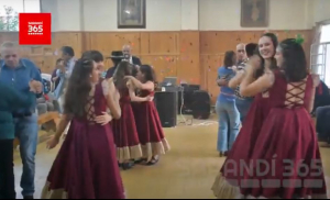 Fiesta en el sal&oacute;n parroquial de Sarand&iacute; Grande por San Isidro