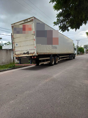 Cami&oacute;n de una de las principales transportistas del mundo es investigado en operativo antidrogas
