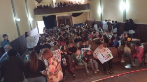 A teatro lleno se celebr&oacute; la Quinta Olimpiada del Saber en Sarand&iacute; Grande