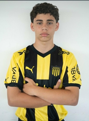 Futbolista de Sarand&iacute; Grande Felipe Ferreira viaj&oacute; junto a Pe&ntilde;arol a disputar torneo internacional en Argentina