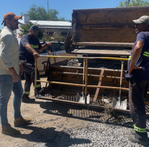 Alcalde de Sarand&iacute; Grande recorri&oacute; obras de mejoras y repavimentaci&oacute;n en distintas calles de la ciudad