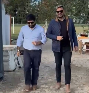 Alcalde Stopingi y Arquitecto Urb&aacute;n recorrieron obras de estadio Batalla de Sarand&iacute;